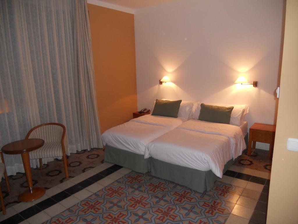 Sumaiya El Palacio Coria Room photo