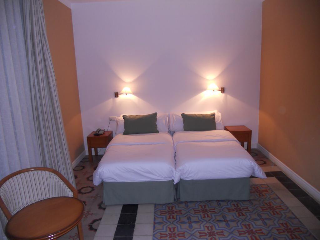 Sumaiya El Palacio Coria Room photo